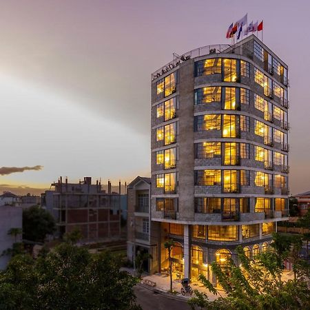 Bridges Danang Boutique Hotel Exterior photo
